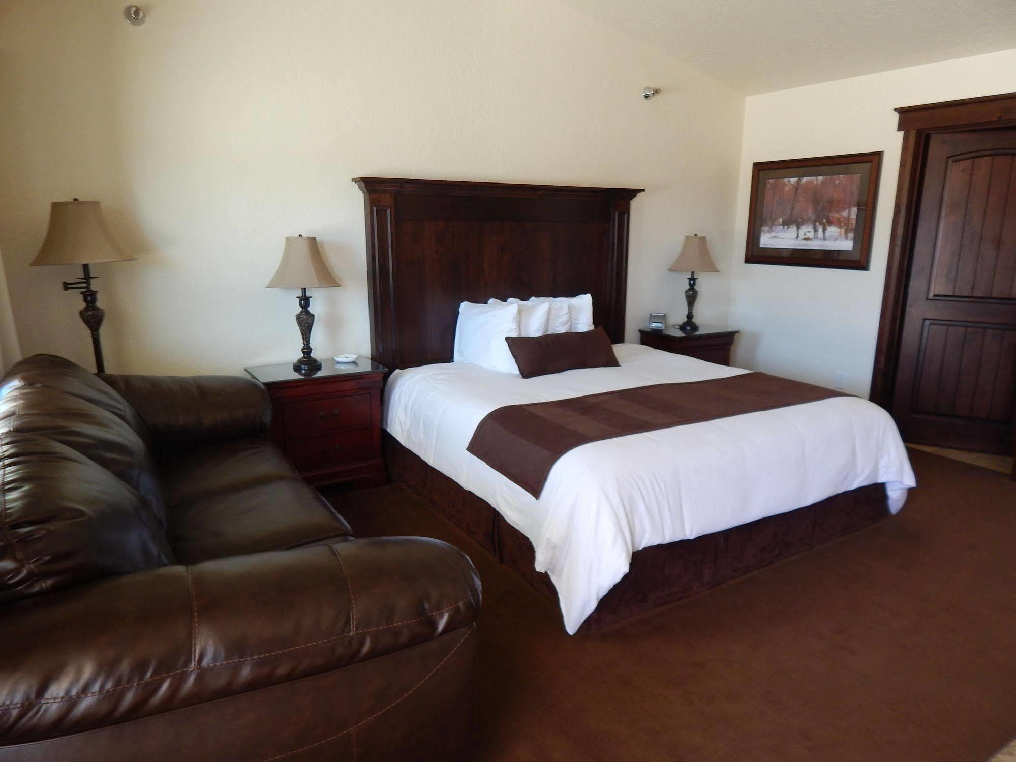 Winterton Suites Williston Eksteriør bilde